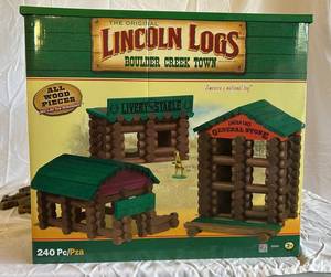 Lincoln Logs Boulder Creek Town Building Set - 240 Pcs - Original Lincoln Logs