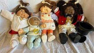 Cabbage Patch Kids (Lot of 4) - Vinyl Baby Dolls with Outfits & Accessories