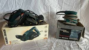Black & Decker Planer 3 14 in (82 mm) & Finishing Sander BO4510