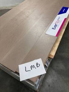 UNIQUE 402 SF of Engineered Click Together Hardwood -QS Perrano Color Loam Oak  - 7 x 81 - LMB