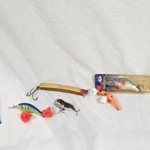 Antique Crankbaits, Like New