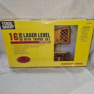 As New, In Box 10 Car Polisher