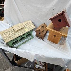 Assortment of 4 Birdhouses, As New