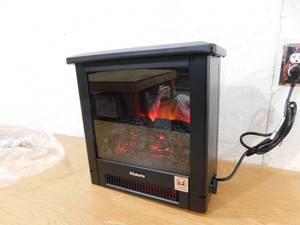 TURBRO Suburbs 18in. Freestanding Electric Quartz Fireplace Stove Furnace, Realistic Dancing Flame Effect and Thermostat, Black