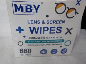 660 Lens and Screen Wipes...