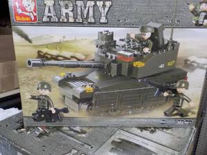 Sluban Army Toys...