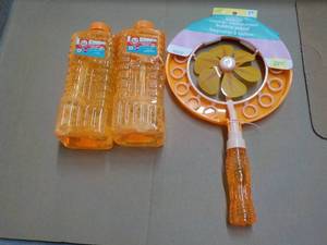 Bubble Wand and Bubble Solution ...