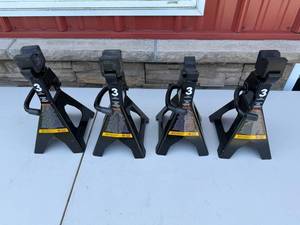 Torin 3-Ton Ratcheting Jack Stands (Lot of 4)