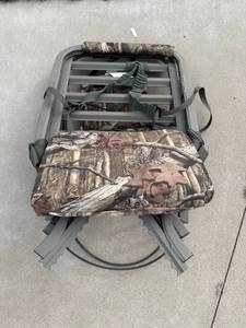 Summit Treestands Camouflage Tree Stand Seat Cushion with Straps