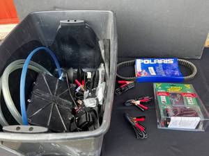Deltran Battery Tender Junior 12V 750mA Battery Charger Kit With 25 Extension Cable