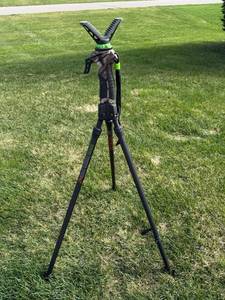 Primos Trigger Stick Tripod - Camouflage V-Yoke Shooting Rest