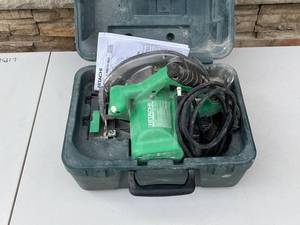 Hitachi C7SB2 7-14 Inch Circular Saw - 120V 15A, 5800 RPM, With Case & Manual