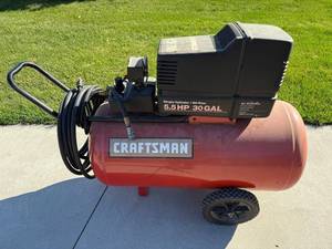 Craftsman 30-Gallon 5.5 HP Single-Cylinder Oil-Free Air Compressor