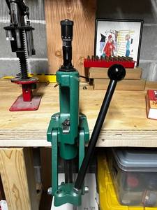 RCBS Reloading Press - Single-Stage, Adjustable Seating Dial & Ball Knob Handle