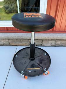 WEN Adjustable-Height Rolling Stool with Padded Seat