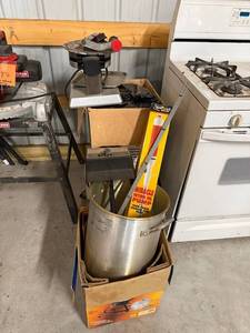 Coleman Focus 15 Propane Radiant Heater with Turkey Fryer Kit & Accessories