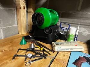 RCBS Hand Priming Tool with Assorted Reloading Accessories