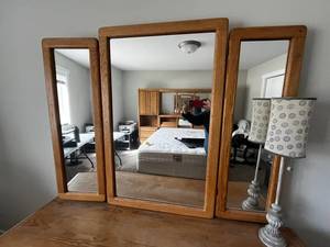 Blackhawk Furniture Oak Triple-Mirror Dresser Set - Includes Lamp on Dresser