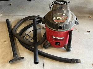 Craftsman 12-Gallon 4.25 HP Wet-Dry Vacuum