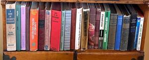 MB - Vintage 20th Century Classic Books Collection - Dickens, Greene, Wolfe & Childrens Literature