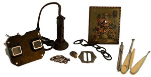 MB - Fantastic Vintage Fines -View Finder, Buckle & Trinkets