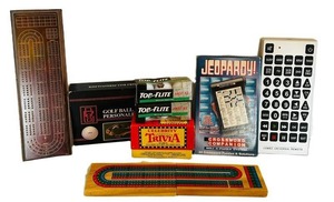 FC - Jeopardy, Celebrity Trivia & Crossword Companion Vintage Family Games and More