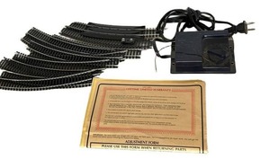 MB - Life-Like HO Train Track with Transformer - Vintage Curved Track Set