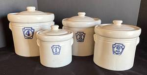 LR - Pfaltzgraff Four Canister Set