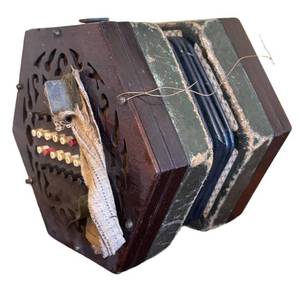 MB - Vintage Louis Lachenal Concertina