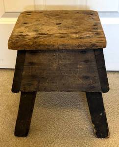 MB - Charming Vintage Wooden Stool