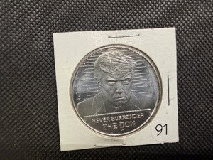 BU One Ounce .999 Silver Donald J. Trump Never Surrender Round