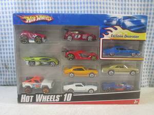 (EC1) Hot Wheels 10-Piece Die-Cast ...