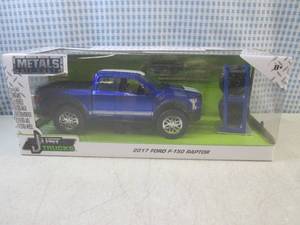 (BS) Jada Just Trucks 2017 Ford F-1...