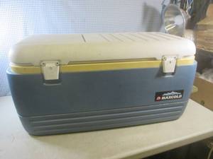 (EW5) Igloo MaxCold 36 x 17 x 16 ...