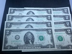 Eight Sequential $2 Bills