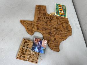 New Bamboo Texas Cutting Board and Arizona Coaster Set