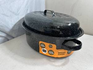 New 15 lb Graniteware Roaster Pan with Lid
