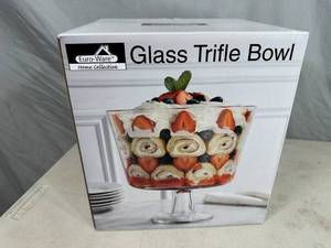 New 4.5 Quart Glass Trifle Bowl