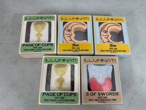 5 New Tarot Card Themed Bath Bombs