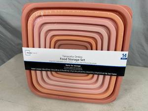 New 14 pc Food Storage Set