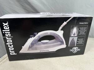 New Proctor Silex Clothing Iron