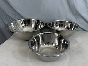 3 New Bene Casa Stainless Steel Mixing Bowls