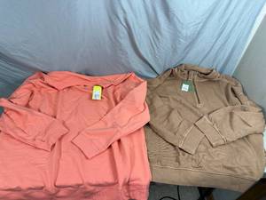 New 2XL Sweatshirt and New 4XL Zip Sweater