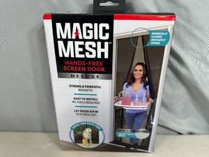 New Magic Mesh Hands-Free Magnetic Screen Door - Deluxe