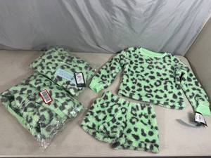 3 New Sets - 2 Pc Top and Bottom Youth Size XS (45)