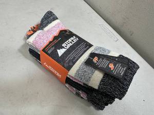 3 New Pairs of Performance Boot Socks