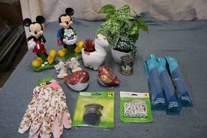 Mixed Garden lot gloves, cooling to...