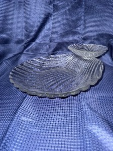 Anchor Hawking clamshell serving dish