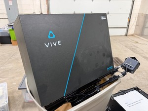 Working VIVE Steam VR Powered VR System Plus Accessories &amp Extra Oculus Headset