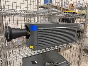 LARGE Working CHRISTIE Model 38-DMD023-12 Commercial Projector Unit wRemote #1